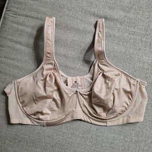 New Breezies 44C Nude Underwire Comfort‎ Bra | Full Coverage Support
